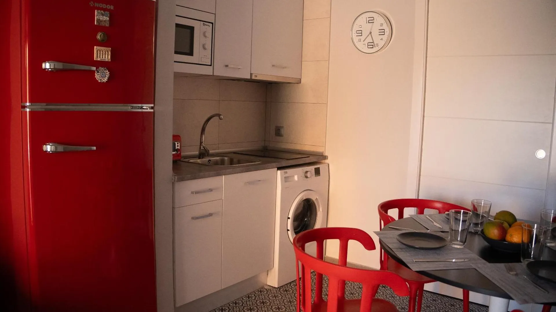 Casa Castilla, Moderno Y Luminoso Alojamiento En Triana Sevilla 0*,  Španělsko